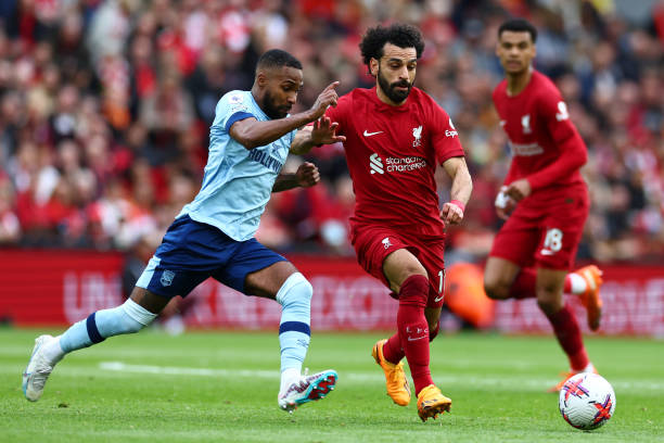 而犯罪嫌疑 而犯罪嫌疑